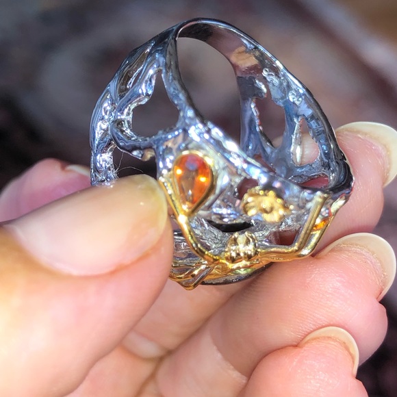 Unique Genuine Ammolite and Sapphire Ring - Picture 5 of 9